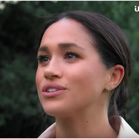 Meghan Markle a répondu aux questions du journaliste Tom Bradby pour ITV News dans le cadre d'un documentaire réalisé lors de son voyage officiel en Afrique avec le prince Harry et leur fils Archie en octobre 2019. © ITV News