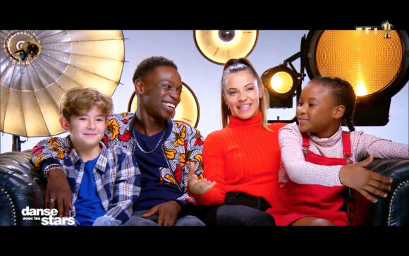 Azize Diabaté et Denitsa Ikonomova, accompagnés de Dayana et Mica, dans l'émission "Danse avec les stars 10". TF1. Le 26 octobre 2019.