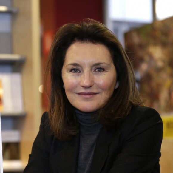 Cécilia Attias présente son livre "Une Envie de Verite" lors d'une seance de dédicaces a la librairie Filigrannes à Bruxelles en Belgique le 6 décembre 2013.