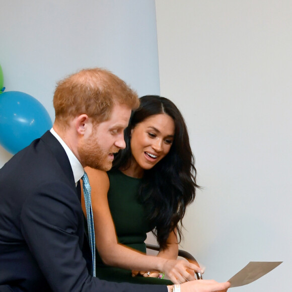 Le prince Harry, duc de Sussex, et Meghan Markle, duchesse de Sussex, lors de la soirée des WellChild Awards à l'hôtel Royal Lancaster à Londres le 15 octobre 2019.