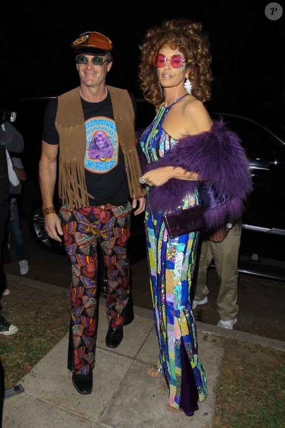 Cindy Crawford et son mari Rande Gerber assistent à la soirée d'Halloween de la marque de tequila Casamigos dans le quartier de Beverly Hills à Los Angeles, le 25 octobre 2019.