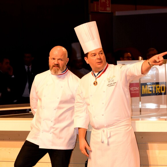 Le chef Philippe Etchebest et le chef Christophe Muller lors de la finale du concours de gastronomie le Bocuse d'Or 2019 au parc des expositions Eurexpo à Chassieu, Lyon, France, le 30 janvier 2019. © Romain Doucelin/Bestimage