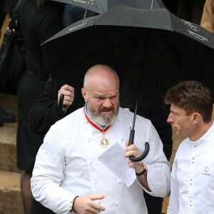 Les chefs Philippe Etchebest et Jean Sulpice - Sorties des obsèques de Paul Bocuse en la cathédrale Saint-Jean de Lyon, France, le 26 janvier 2018.