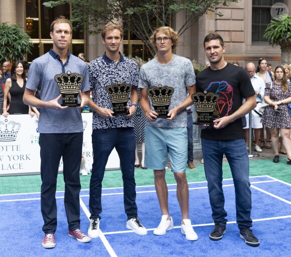 Sam Querrey, Daniil Medvedev, Alexander Zverev, Misha Zverev à New York pour un tournoi de badminton le 22 août 2019.