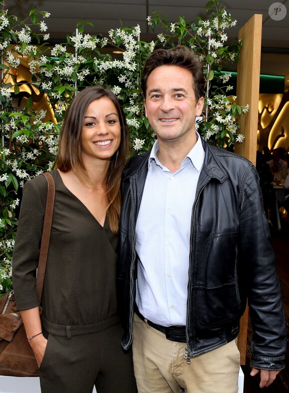 Nathanaël de Rincquesen et sa compagne Caroline au village lors des internationaux de France de tennis de Roland Garros, Jour 3, à Paris le 29 mai 2018. © Dominique Jacovides / Cyril Moreau / Bestimage