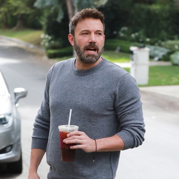 Ben Affleck arrive au domicile de J. Garner à Los Angeles, le 27 octobre 2019.