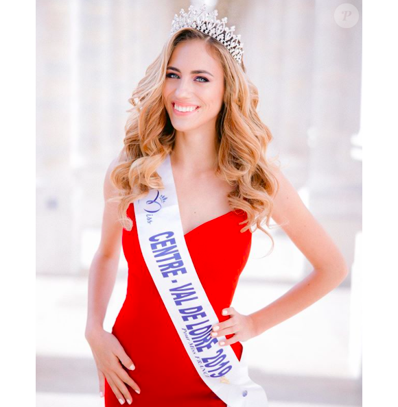 Jade Simon-Abadie, Miss Centre-Val de Loire 2019, se présentera à l'élection de Miss France 2020, le 14 décembre 2019.