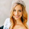 Jade Simon-Abadie, Miss Centre-Val de Loire 2019, se présentera à l'élection de Miss France 2020, le 14 décembre 2019.