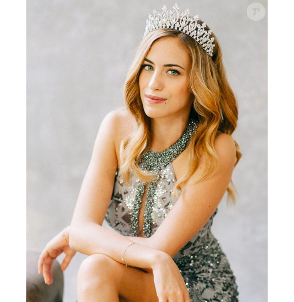 Jade Simon-Abadie, Miss Centre-Val de Loire 2019, se présentera à l'élection de Miss France 2020, le 14 décembre 2019.