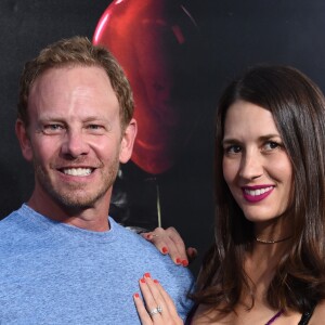 Ian Ziering et sa femme Erin Kristine Ludwig - Première du film d'horreur américain "Ça" au cinéma Grauman's Chinese Theatre dans le quartier de Hollywood à Los Angeles, Californie, Etats-Unis, le 5 septembre 2017. © Chris Delmas/Bestimage