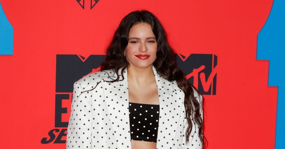 Rosalia assiste aux MTV European Music Awards 2019 (MTV EMA's) au FIBES Conference and