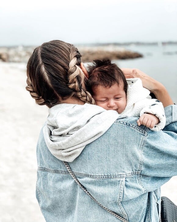 Jesta avec son fils Juliann à Larmor-Plage, photo Instagram du 12 septembre 2019