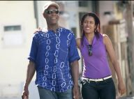 Quand Danny Glover, 62 ans, file le parfait amour avec sa jeune compagne... sous le soleil italien !