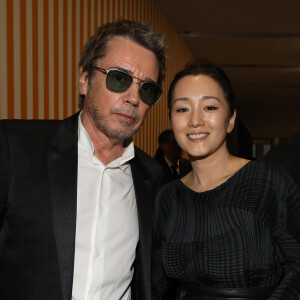 Jean-Michel Jarre et sa compagne Gong Li - Arrivée du Président de la République Emmanuel Macron et la première dame Brigitte Macron au Centre Georges Pompidou x West Bund Museum Project à Shanghai en Chine le 5 novembre 2019. © Dominique Jacovides / Bestimage