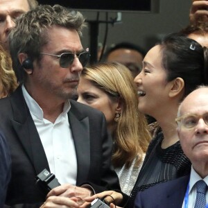 Jean-Michel Jarre et sa compagne Gong Li - Arrivée du Président de la République Emmanuel Macron et la première dame Brigitte Macron au Centre Georges Pompidou x West Bund Museum Project à Shanghai en Chine le 5 novembre 2019. © Dominique Jacovides / Bestimage