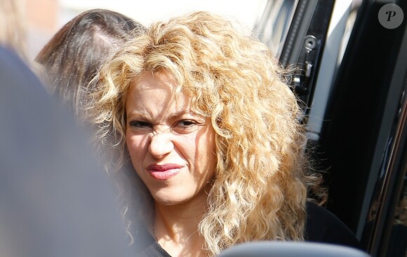 Exclusif - Shakira, poursuivie pour fraude fiscale, est convoquée au tribunal de Barcelone. Depuis deux ans, le fisc espagnol réclame des comptes à l'artiste colombienne concernant ses déclarations de revenus entre 2012 et 2014. L'interprète de Hips Don't Lie devra en répondre devant les autorités barcelonaises le 12 juin. Le 25 février 2019