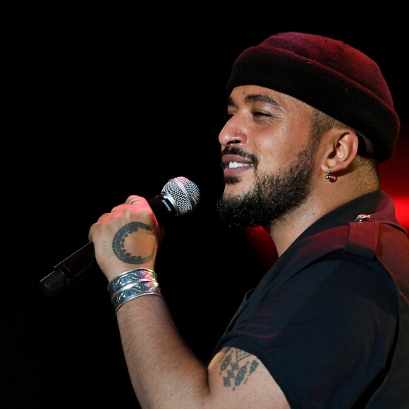 Slimane - Concert caritatif pour les enfants malades organisé par l'association "Enfant, star et match" dans la pinède à Juan les Pins le 11 juillet 2019. © Lionel Urman/Bestimage