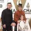 Pink, son mari Carey Hart et leurs deux enfants, Jameson et Willow, assistent à la 53ème édition des CMA Awards à Nashville dans le Tennessee, le 13 novembre 2019.

