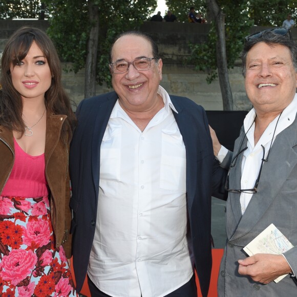 Jean-Luc Azoulay, producteur des Mystères de l'amour et d'Hélène et les garçons, avec Elsa Esnoult
