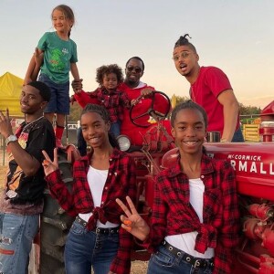 Diddy, ses filles Jesse et D'Lila (nées de sa relation avec Kim Porter), ses deux autres fils Christian et Quincy, et son neveu Prince. Octobre 2019.