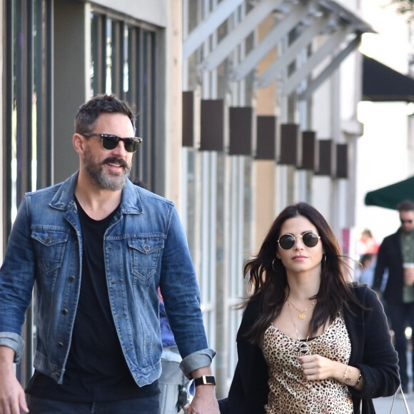 Exclusif - Jenna Dewan, enceinte et son compagnon Steve Kazee ont été aperçus dans les rues de Studio City, le 29 octobre 2019.