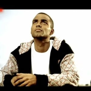 Tony Parker dans son clip "Premier love", en 2008.