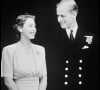 Elizabeth II et le prince Philip lors de l'annonce de leur mariage à Londres.
