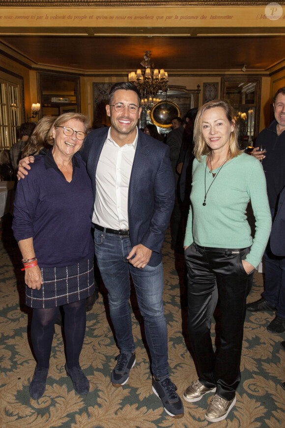 Exclusif - Valentin Neraudeau ( Prix Procope de la Cuisine bourgeoise 2019 à V. Néraudeau pour son livre "Desserts Addict" ), Gabrielle Lazure - Remise du Prix "Le Procope" au café-restaurant Le Procope à Paris le 19 novembre 2019. ©Jack Tribeca/Bestimage