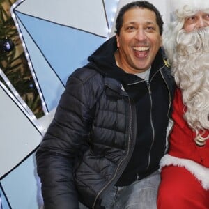 Smaïn - Inauguration du marché de Noël de l'Esplanade de La Défense le 24 novembre 2016. © Philippe Doignon/Bestimage24/11/2016 - La Défense