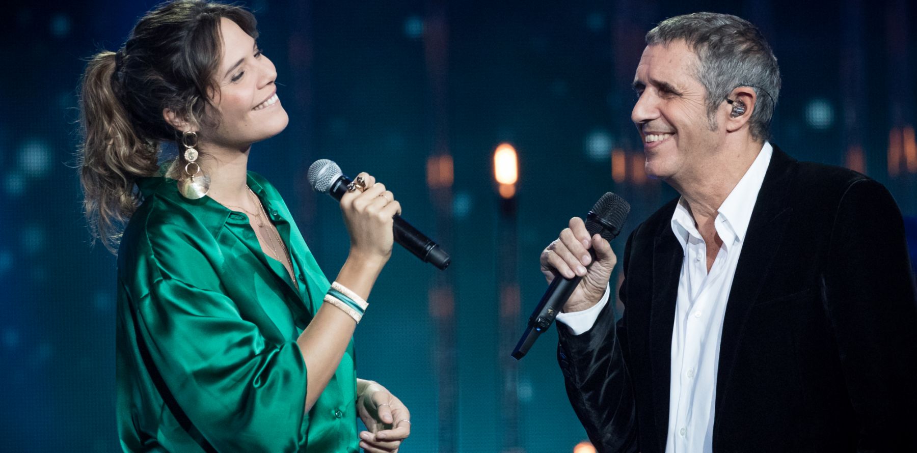 La Vérité Est Au Bout Du Couloir Emission Julien Clerc : Tendres retrouvailles avec sa fille Vanille sur France 3