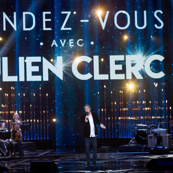 Exclusif - Julien Clerc - Enregistrement de l'émission "Rendez-vous avec Julien Clerc" au Théâtre du Châtelet à Paris, qui sera diffusée le 29 novembre sur France 3. Le 24 octobre 2019. © Cyril Moreau / Bestimage