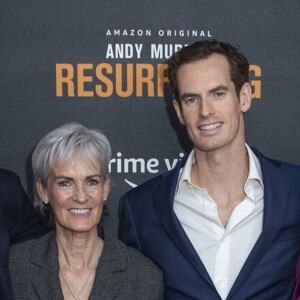 Judy Murray et ses fils Jamie et Andy Murray, Kim Murray à la projection du documentaire d'Amazon Prime Vidéo "Andy Murray Resurfacing" à Londres, le 25 novembre 2019.