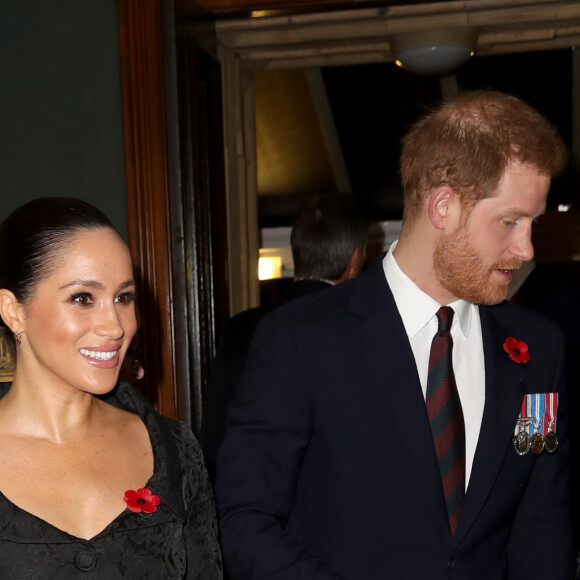 Le prince Harry, duc de Sussex, et Meghan Markle, duchesse de Sussex - La famille royale assiste au Royal British Legion Festival of Remembrance au Royal Albert Hall à Kensington, Londres, le 9 novembre 2019.