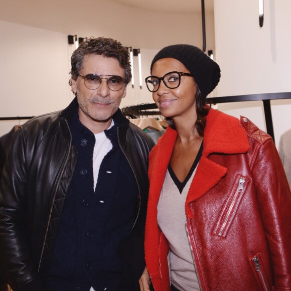 Exclusif - Karine Le Marchand et Pascal Elbé lors de l'inauguration de la boutique flagship "Kujten" (marque française spécialisée dans le cachemire), située avenue Victor Hugo à Paris, le 27 novembre 2019. © Rachid Bellak/Bestimage