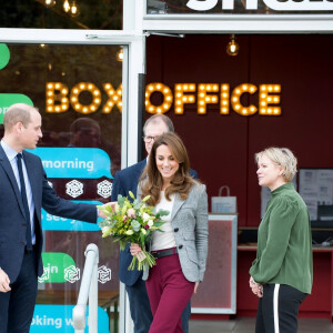 Le prince William, duc de Cambridge et Kate Catherine Middleton, duchesse de Cambridge, ont rencontré les bénévoles de l'organisation "Shout", organisme venant en aide aux personnes souffrant de maladies mentales, à Londres. Le 12 novembre 2019
