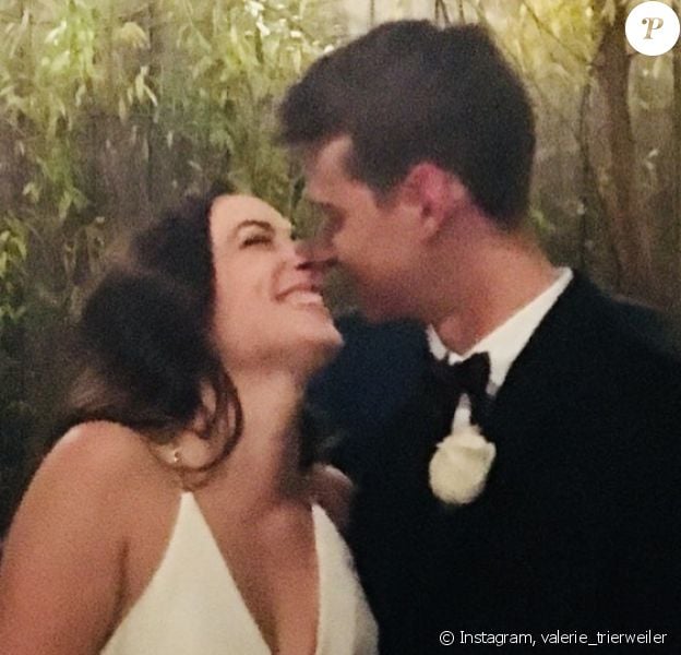 Le fils de Valérie Trierweiler, Léonard, s'est marié le 30 novembre 2019 à sa compagne Jenny, à New York.