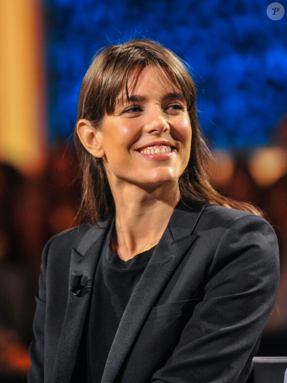 Charlotte Casiraghi sur le plateau de l'émission italienne "Le parole della Settimana", sur la Rai, à Milan, le 6 octobre 2019.