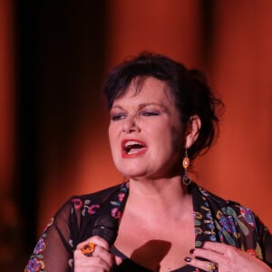 Exclusif - La chanteuse belge Maurane en concert a Lille le 10 Novembre 2013.