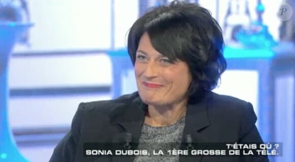Sonia Dubois dans l'émission "Salut les Terriens !" (Canal+) du samedi 18 octobre 2014.