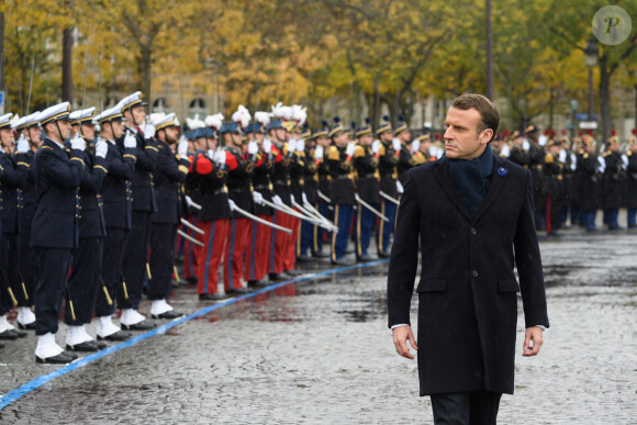 Emmanuel Macron - Cérémonie du 101ème anniversaire de l'Armistice à l'Arc de Triomphe à Paris le 11 novembre 2019. © Jacques Witt/Pool/Bestimage