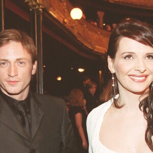 Juliette Binoche et Benoît Magimel - 27e nuit des César. Le 3 mars 2002.