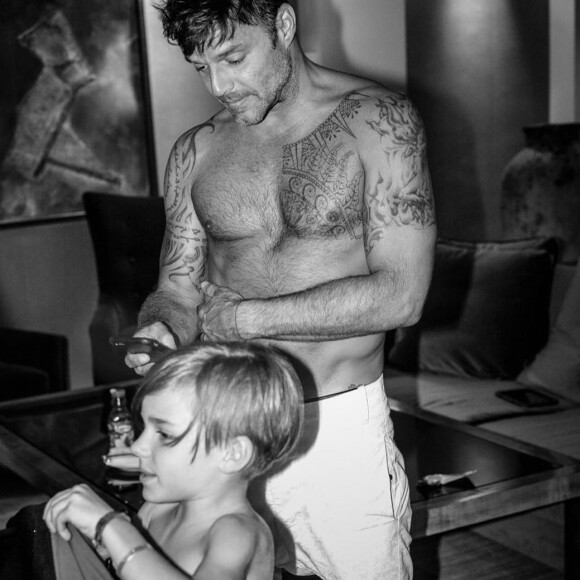 Ricky Martin et un de ses jumeaux, sur Instagram, le 5 novembre 2019