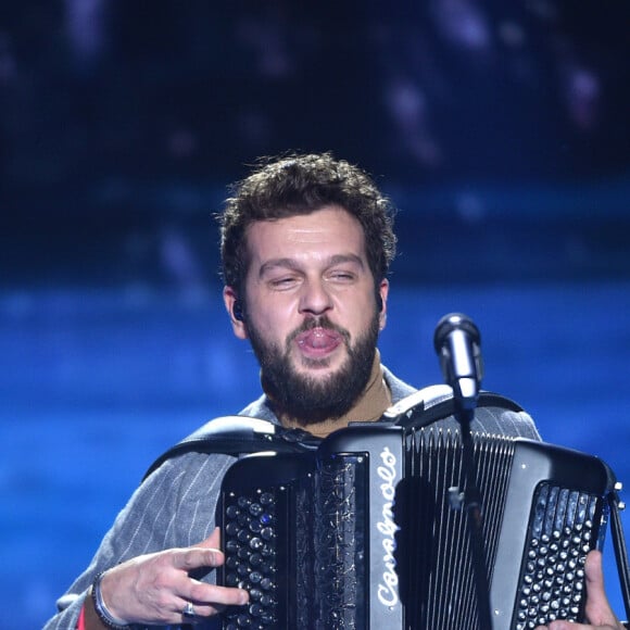 Exclusif - Claudio Capéo lors de la cérémonie de la 1ère édition des "Olympia Awards" (cérémonie récompensant des artistes de la musique et de l'humour, présentée par A. de Caunes) à l'Olympia. Paris, le 11 décembre 2019. © Gorassini-Tribeca/Bestimage