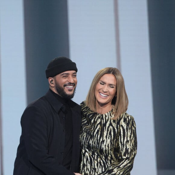 Exclusif - Slimane et Vitaa lors de la cérémonie de la 1ère édition des "Olympia Awards" (cérémonie récompensant des artistes de la musique et de l'humour, présentée par A. de Caunes) à l'Olympia. Paris, le 11 décembre 2019. © Gorassini-Tribeca/Bestimage