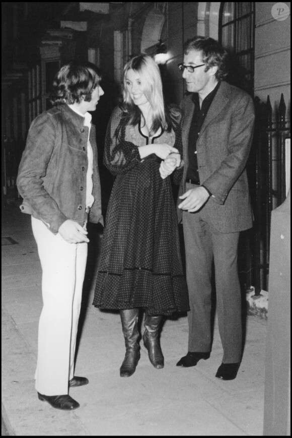 Roman Polanski, Sharon Tate et Peter Sellers en soirée à Paris.