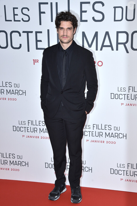 Louis Garrel à la première du film "Les filles du Docteur March" au cinéma Gaumont-Marignan à Paris, le 12 décembre 2019. © Giancarlo Gorassini/Bestimage