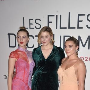 Saoirse Ronan, Greta Gerwig et Florence Pugh à la première du film "Les filles du Docteur March" au cinéma Gaumont-Marignan à Paris, le 12 décembre 2019. © Giancarlo Gorassini/Bestimage