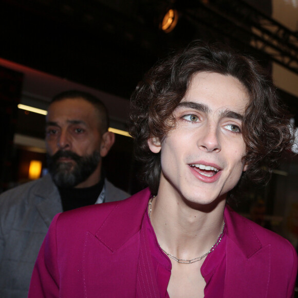 Timothée Chalamet à la sortie de la première du film "Les Filles du Docteur March" à Paris, le 12 décembre 2019.