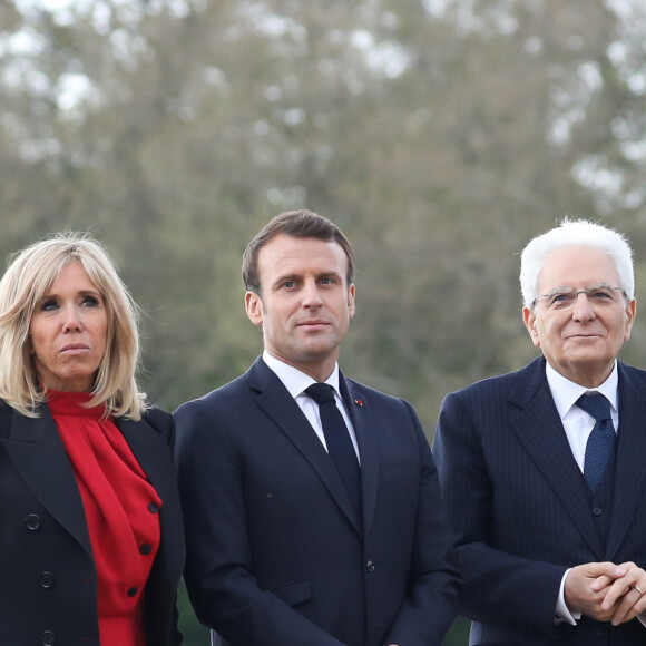 Le président de la république, Emmanuel Macron, la première dame Brigitte Macron, le président italien Sergio Mattarella au Château de Chambord dans le cadre des célébrations du 500ème anniversaire de la mort de Léonard de Vinci, Loir-et-Cher, France, le 2 mai 2019.© Stéphane Lemouton / Bestimage