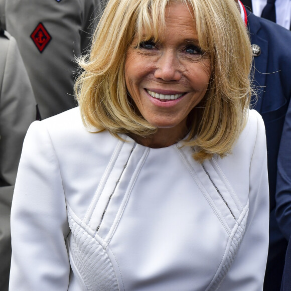 La Première dame Brigitte Macron lors du 139ème défilé militaire du 14 juillet sur les Champs-Elysées, jour de la Fête Nationale. Paris, le 14 juillet 2019. © Lemouton-Gorassini-Perusseau/Bestimage